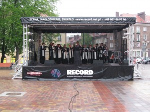 Estrada mobilna z systemem line array — Record Sound Tychy